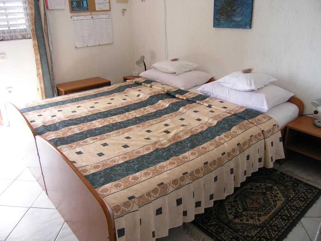 Apartmani Plach Đảo Krk Ngoại thất bức ảnh