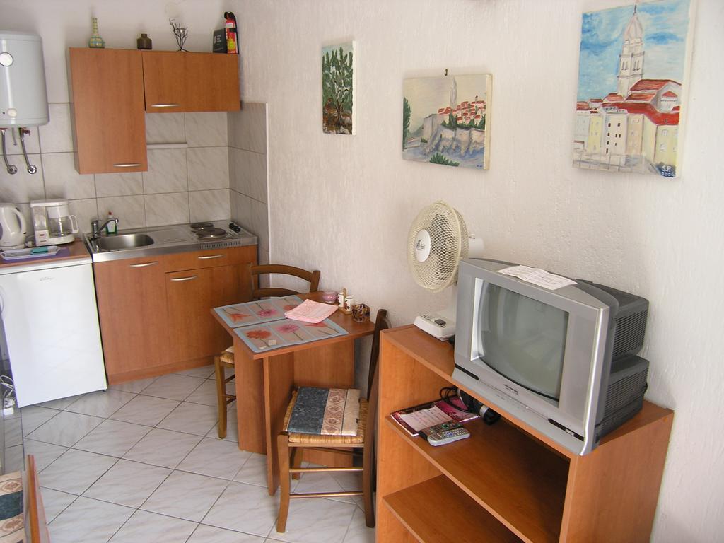 Apartmani Plach Đảo Krk Ngoại thất bức ảnh
